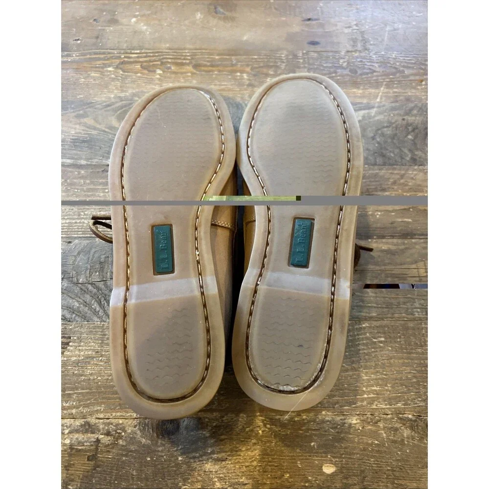 L.L. Bean Women's Size 6 M Two Eye Leather Boat Shoes EUC Tan Brown